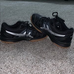 Asics Women’s Volleyball Shoes Size 6 US
